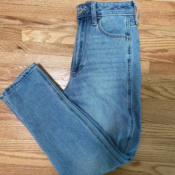Hollister Light Blue Skinny Jeans for Men - Picture 1 of 4
